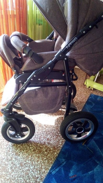Продам детскую коляску
