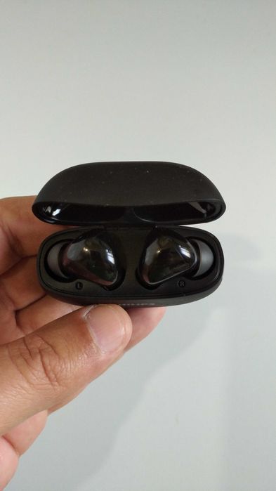 Auriculares bluetooth sem fio marca Philips novos.