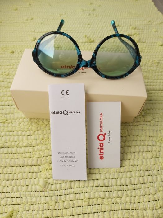 Óculos de Sol Etnia Barcelona Novos - Unisexo