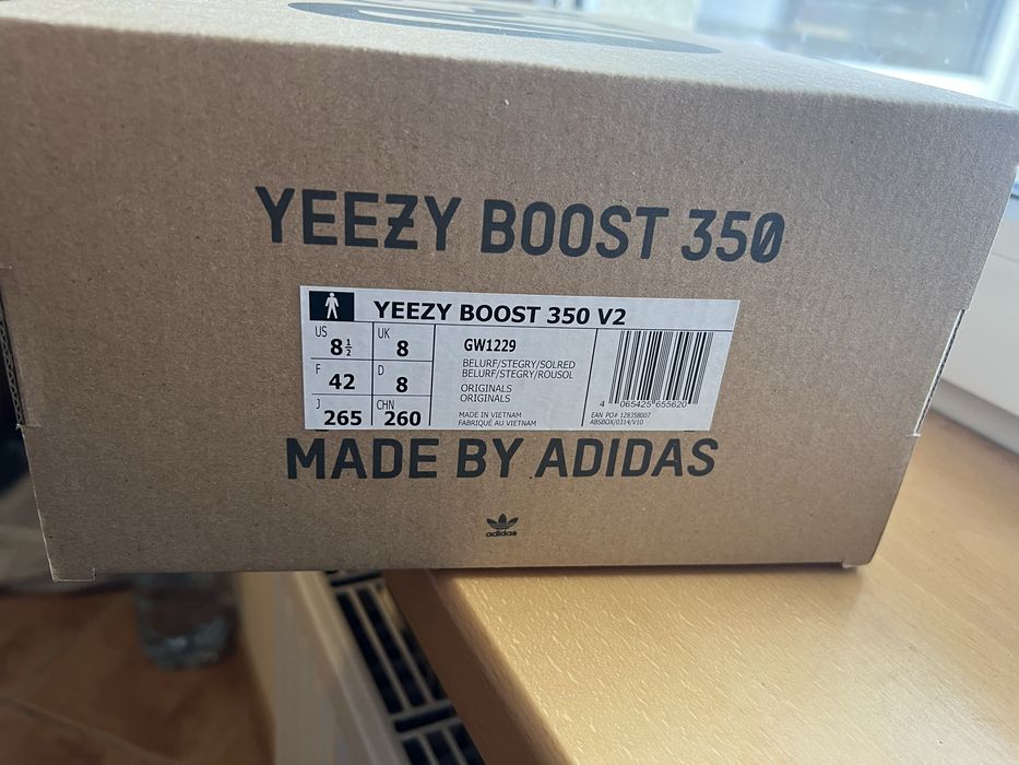 Yeezy boost 350 v2 beluga reflective