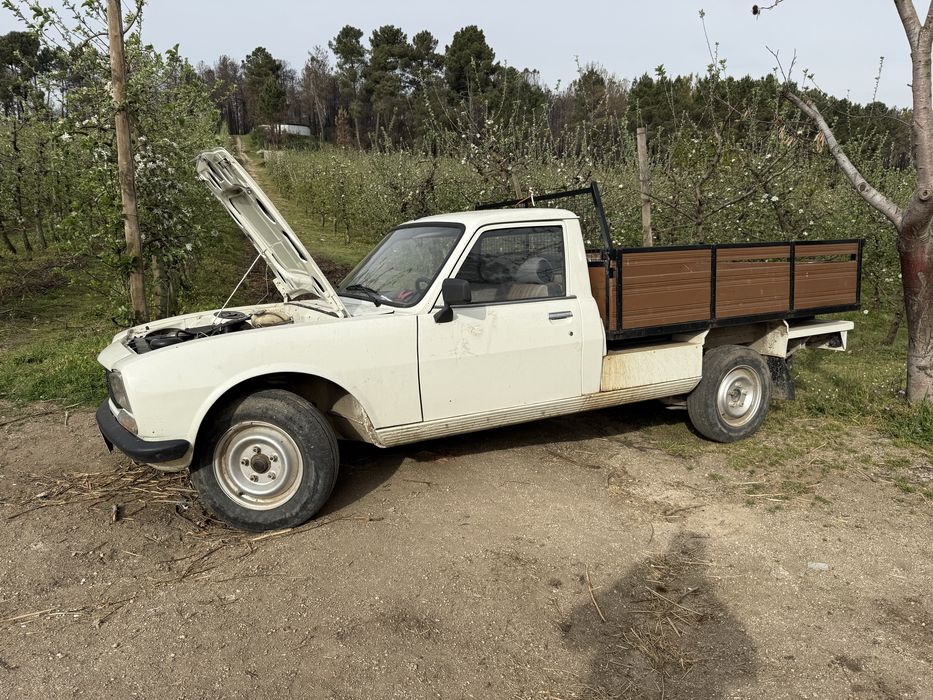 Peugeot 504 Caixa Aberta