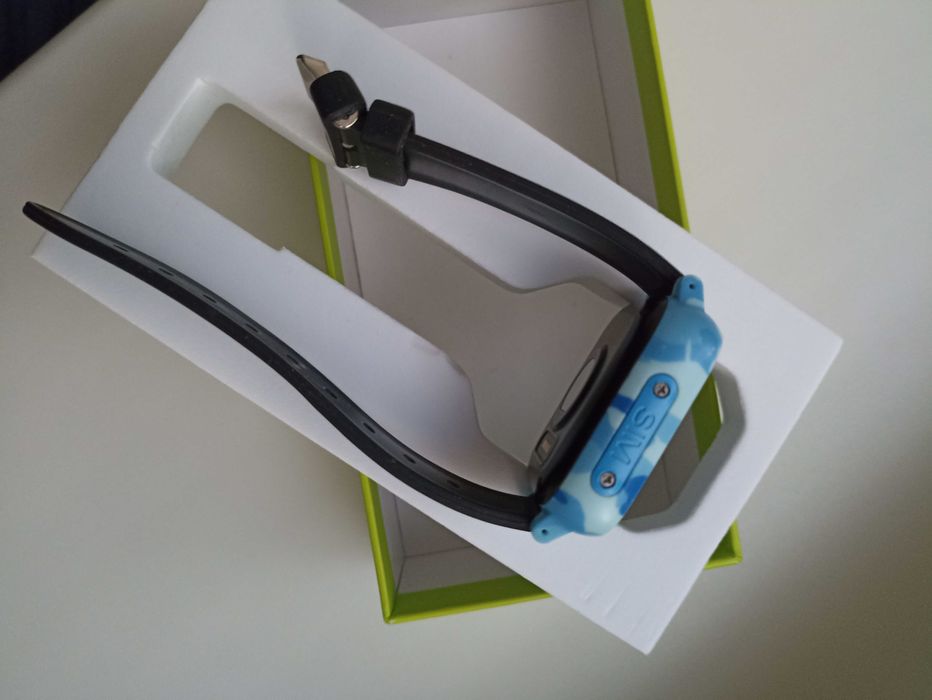 Продам смарт годинник-телефон з GPS трекером JETIX T-Watch