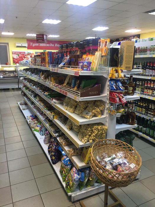 Продам Стелажі для Магазинів б/в