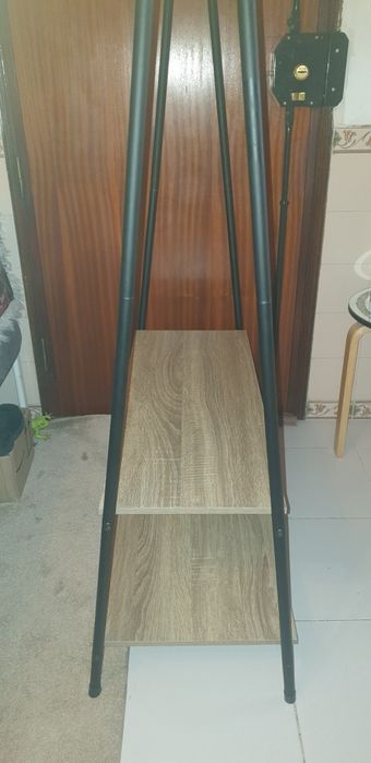 Suporte cavalete com sapateira prateleiras