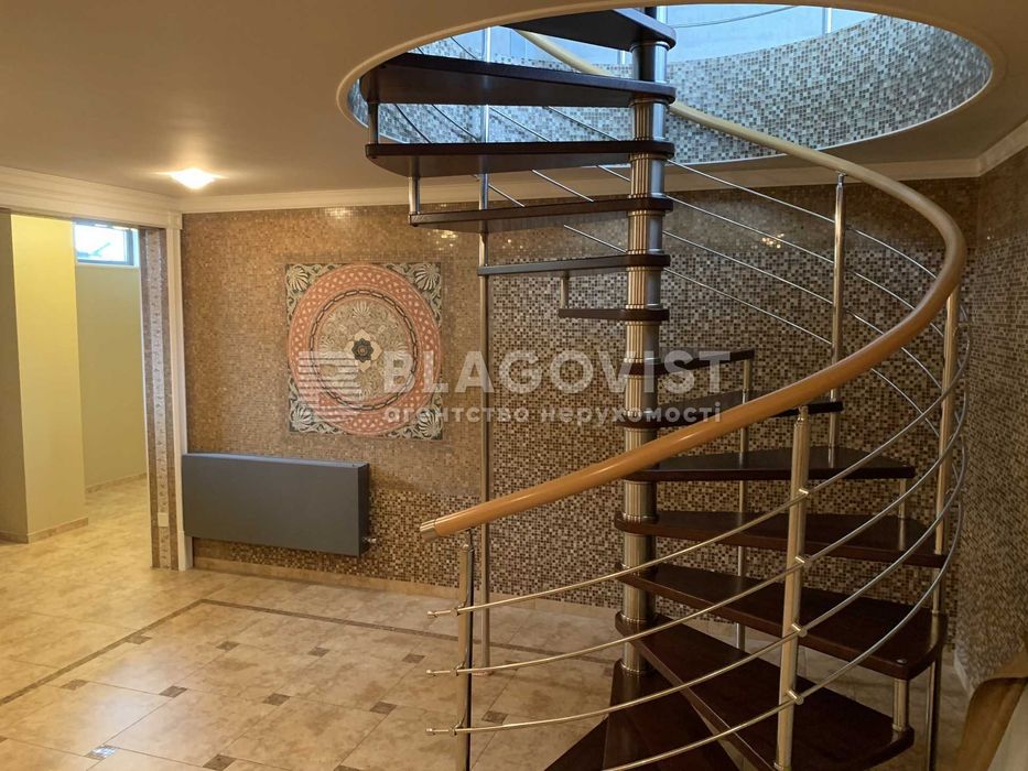 Без%! Продаж будинку напівострові ! Вихід на Затоку Дніпра  ! 560 кв