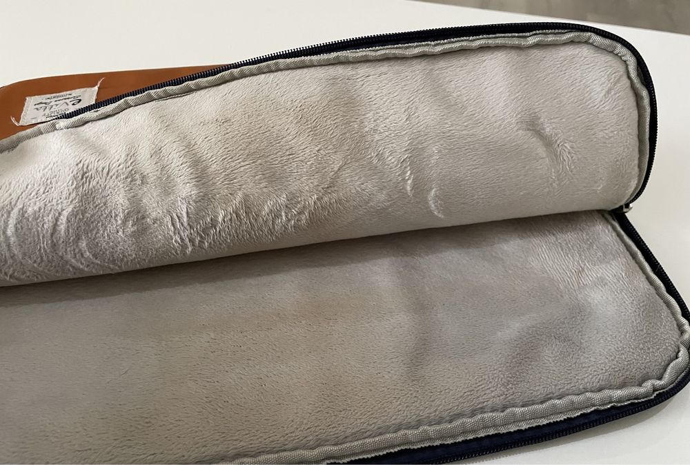 Bolsa/Mala para portátil 15.6” (Mac/Windows)