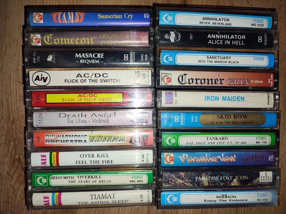Zestaw 20 Kaset Metal