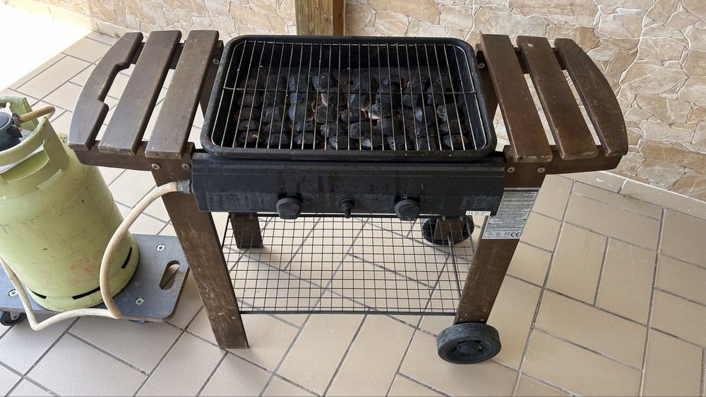 Gas Grill478456534743142401