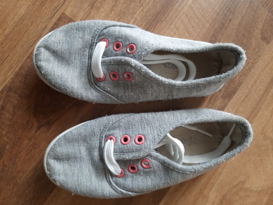 Trampki dla dziewczynki