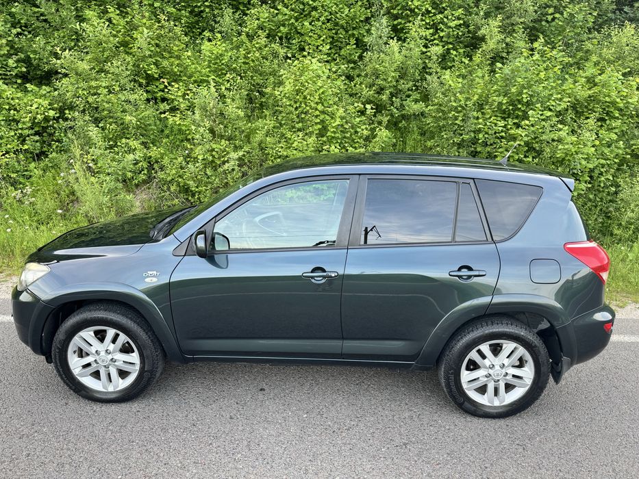 Продам власне авто toyota rav 4