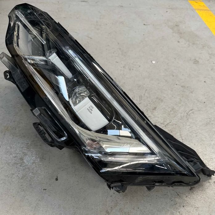 Optica esquerda RENAULT TALISMAN