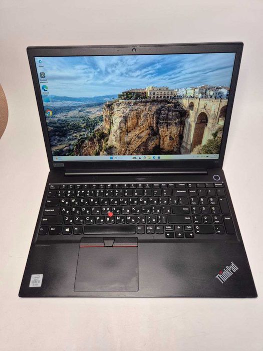 Lenovo E15 15,6 IPS Intel i5-10210U, 8 GB ОЗУ, SSD 128 GB+ 1 Tb