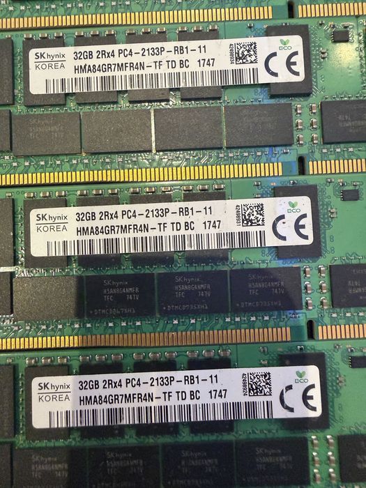 8x Rams 32gb PC4