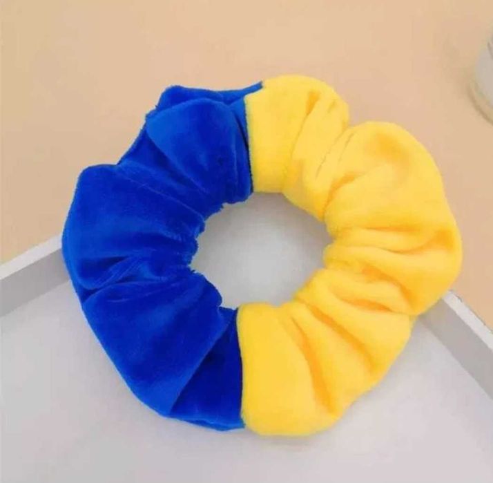 Гумка велюрова для волосся патріотична (жовто-блакитна) 10см