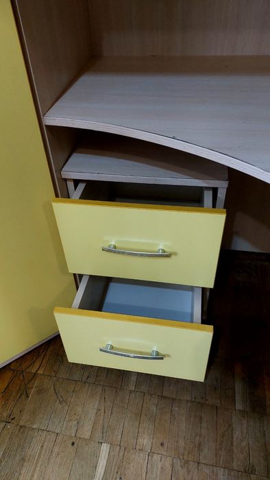 Дитяче + підліткове  двоярусне ліжко.