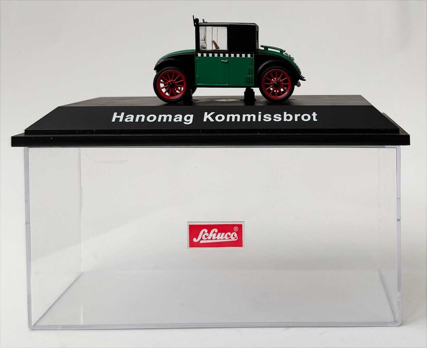 SCHUCO_Ref 02976 Hanomag Kommissbrot. Escala 1/43. Como novo.