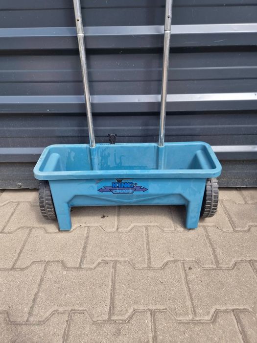 Siewnik rozsiewacz trawy