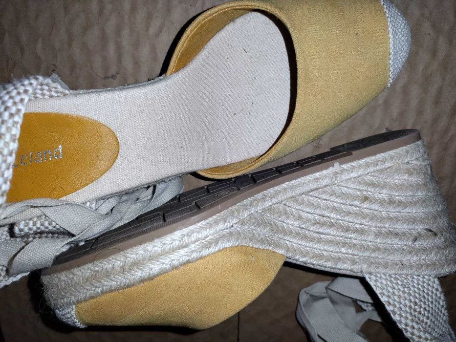 Alpercatas bom estado.