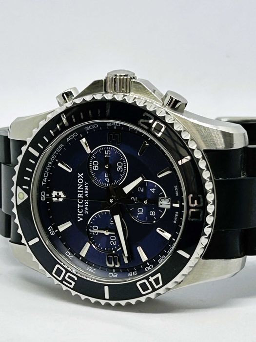 Stainless Steel Victorinox 241690 Victorinox Swiss Army Maverick