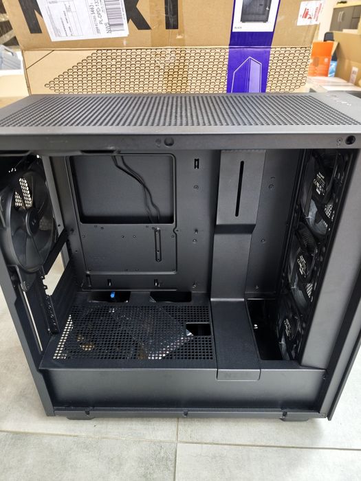 NZXT H7 Flow czarna