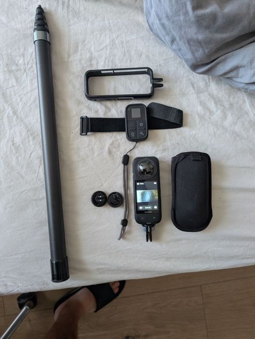 Екшин камера Insta 360 x3