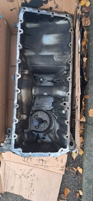 Miska misa oleju olejowa bmw e60 e61 2.5 3.0 x drive z czujnikiem