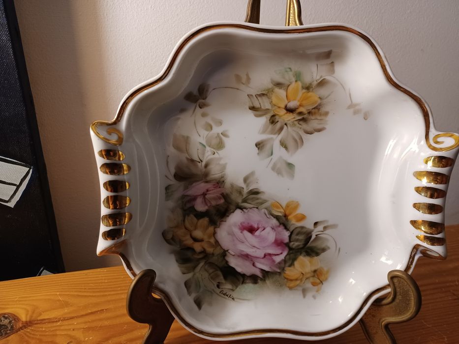 Prato decorativo pintado à mão