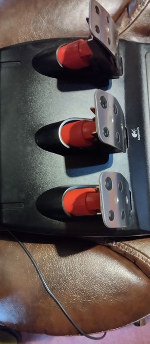 Руль для ПК Logitech g25