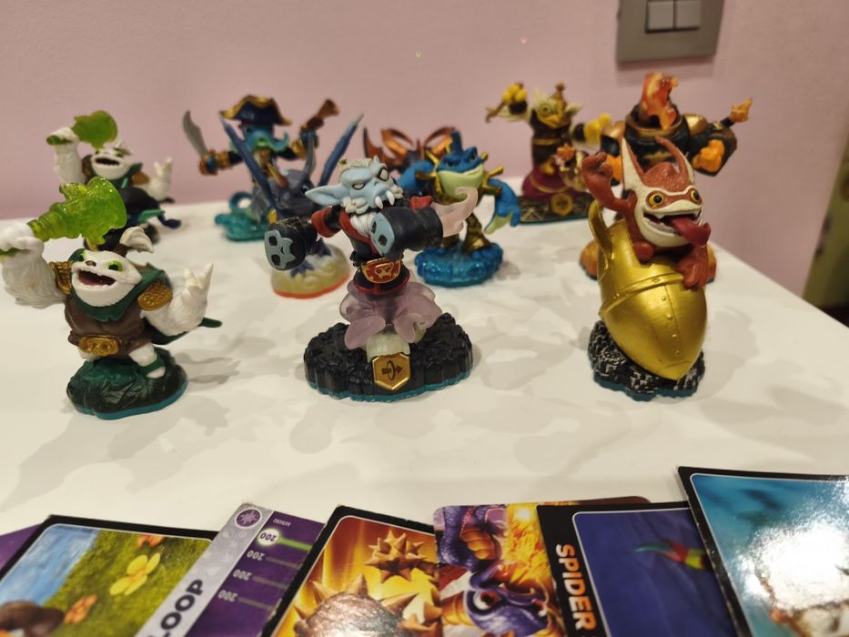 Vendo portal + figuras Skylanders
