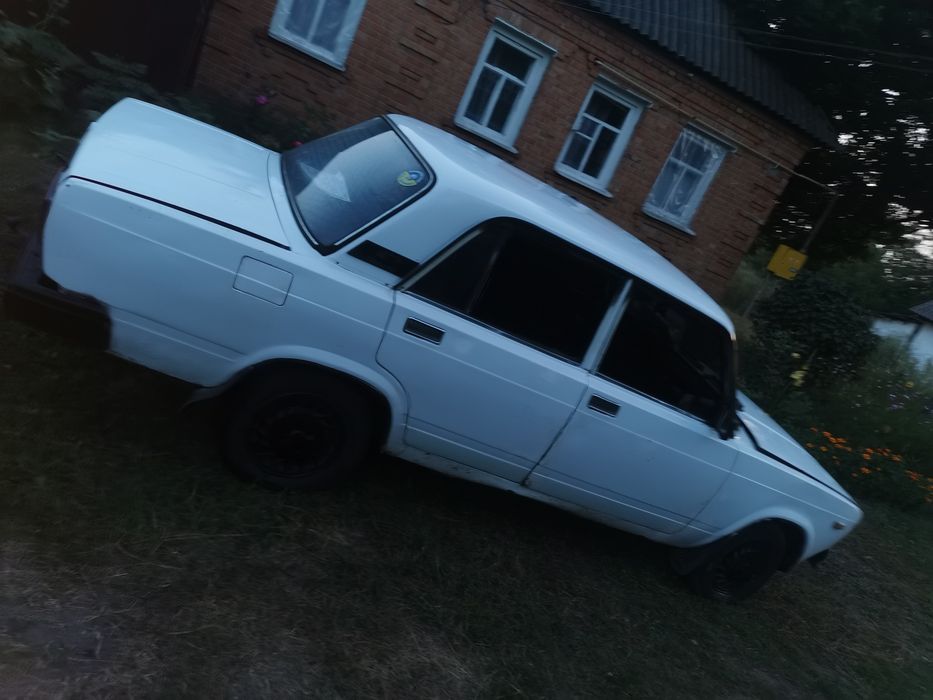 Продам иж ваз 2105