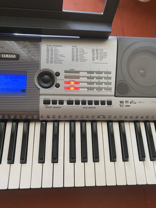 yamaha psr e403 - Купить музыкальные инструменты - Цена на OLX.ua