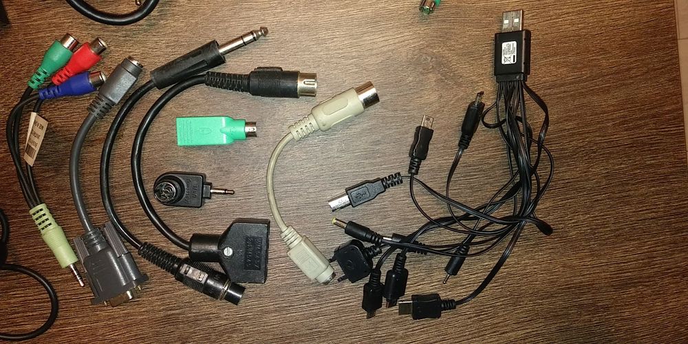 Przejścia din vga jack chinch usb s-video