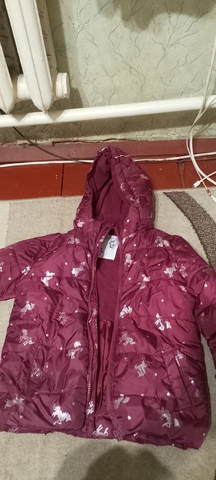 Продам куртку  дитячу б.у