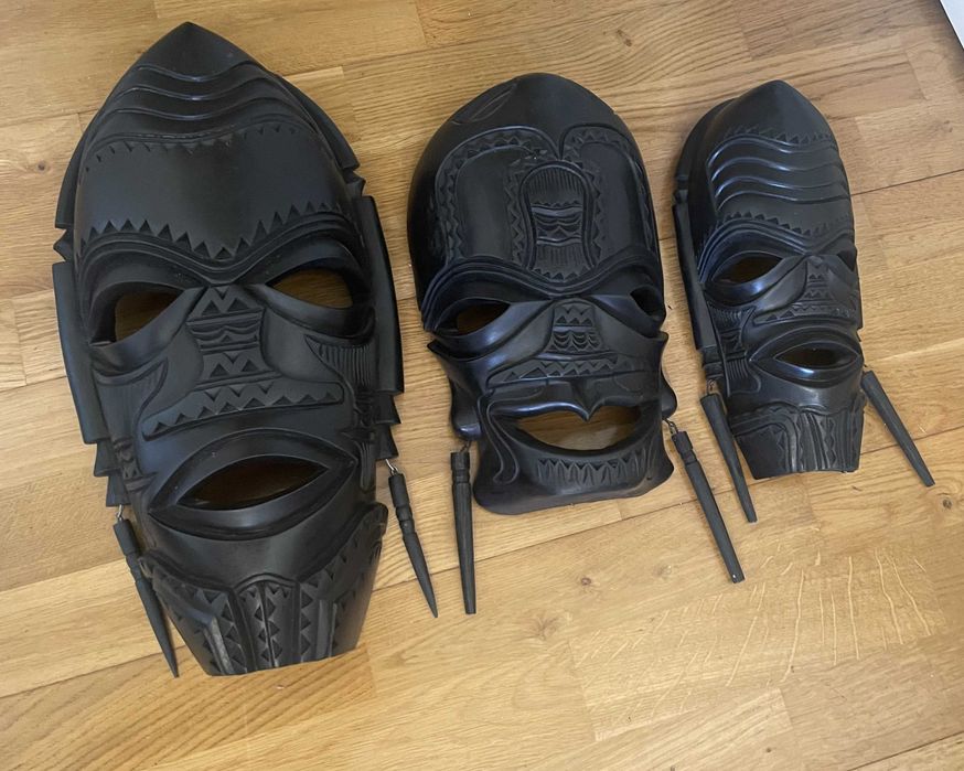 Conjunto de 3 máscaras decorativa Africana, esculpidas em madeira