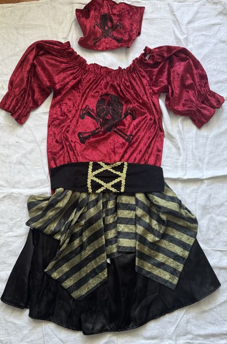 Fantasia Menina Pirata - tam 110 a 140cm (11 a 14 anos)