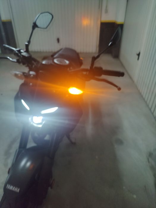 Novos dados Mota para vender até final da semana  dono dela vai deixar Portugal  Mota Yamaha   MT-125 ano 2022 como nova