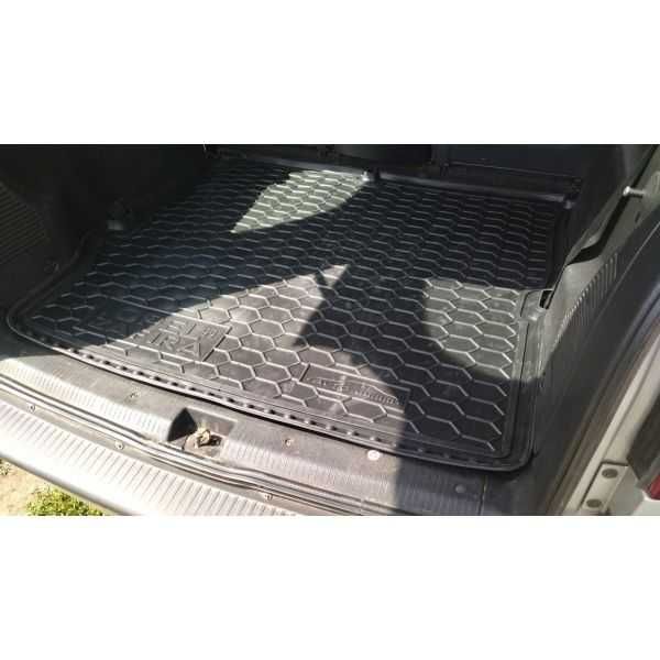 ПОЛіК КОВРИК В БАГАЖНИК Opel ASTRA Zafira A B C Vectra Meriva Insignia