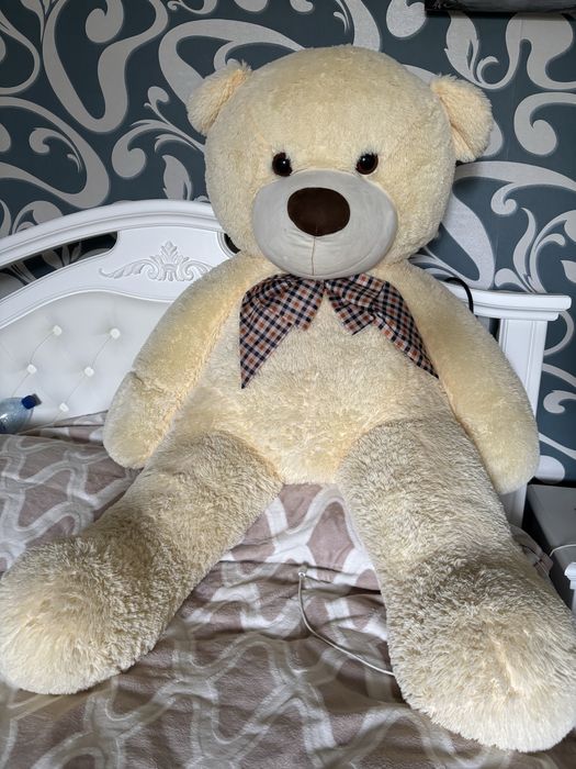 Мишка плюшевый большой
