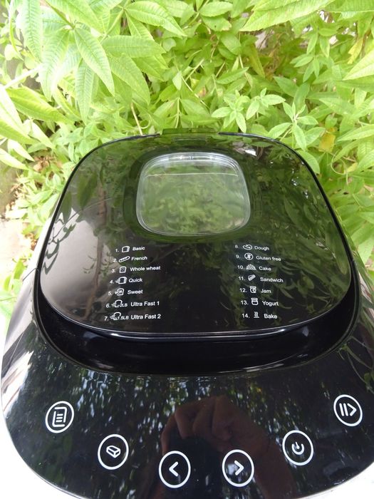 Máquina de pão marca Qilive