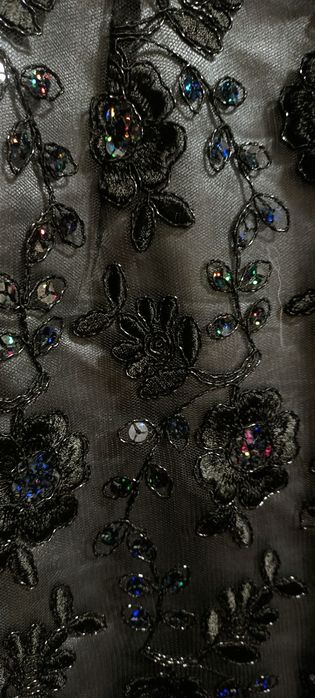 Платье очень нарядное