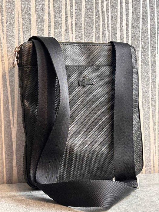 Сумка Lacoste NH2815CE 000