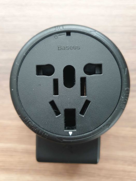 Зарядний пристрій / перехідник Baseus Rotation Travel Charger 2*USB