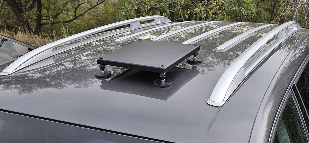 Автостарлінк (корпус) Starlink Mini під авто