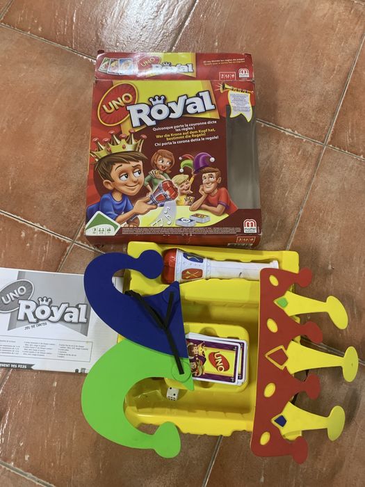 Jogo uno royal para os mais novos