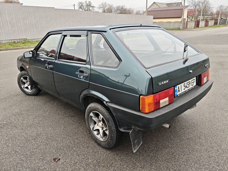 ВАЗ 2109, рік 2004.