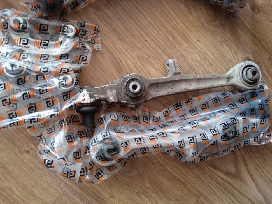 Zestaw wachaczy do audi a4b5 passat a6