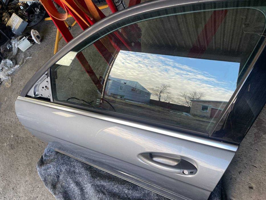 Дверь передняя левая водителя Mercedes W204 дверка передня ліва