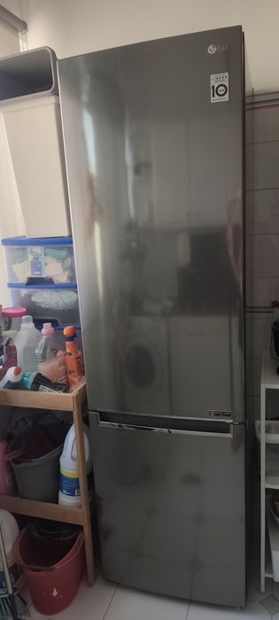 Frigorífico LG cinza