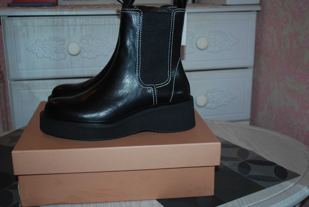 Новые.Ботинки челси-высокие,нат.кожа,раз.40