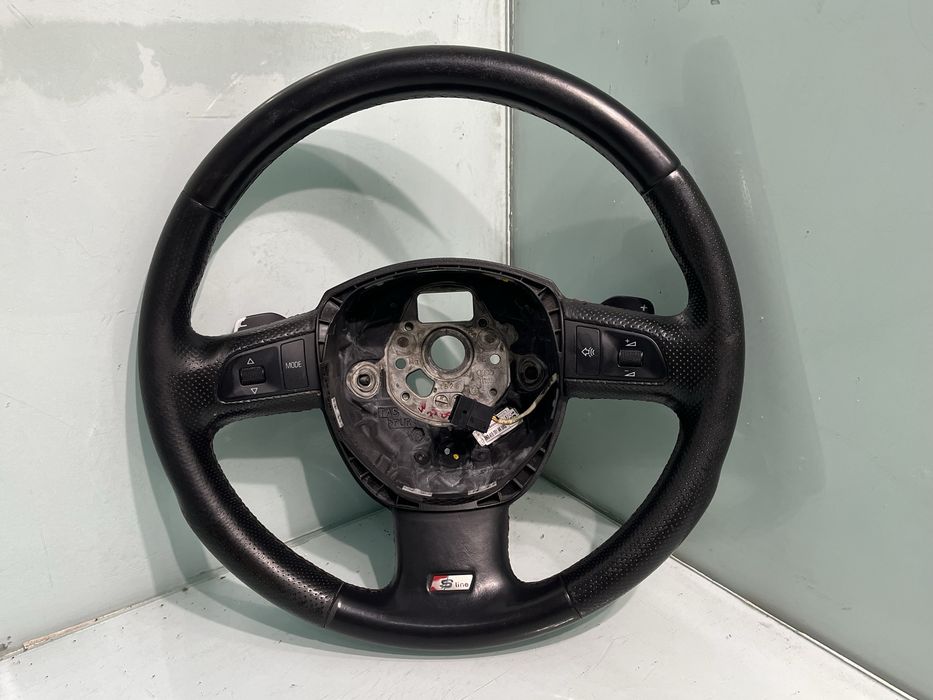 Audi A4 B7 A6 C6 4F A8 D3 S-Line Sline Kierownica Multi Łopatki F1